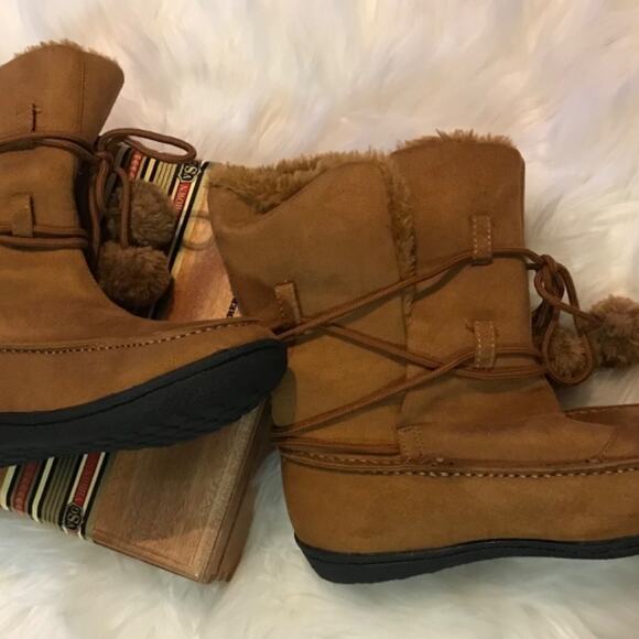 CA Collection by Carrini Boots size 7 - Picture 5 of 7